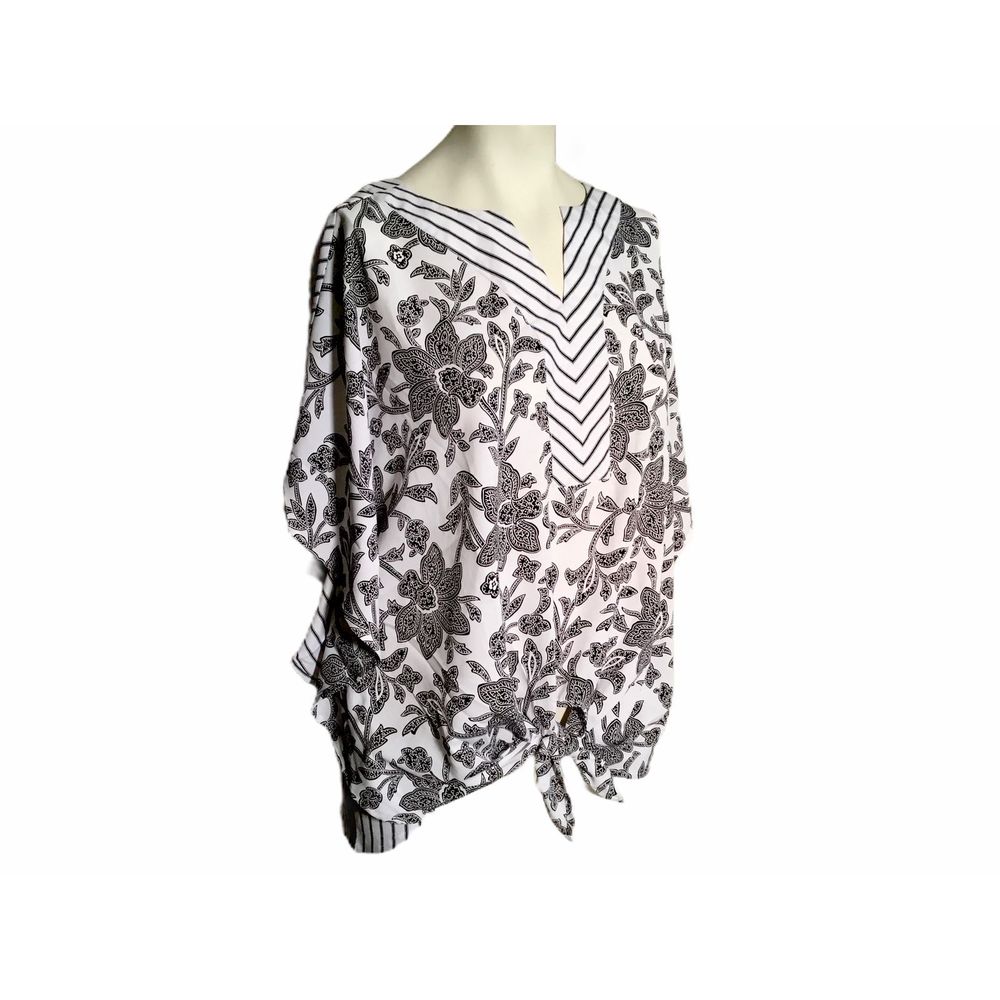Chico's Sz 1 Black/White Top NWT $89.50
